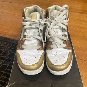 Girls Jordan 1 Premium GS sz 3.5